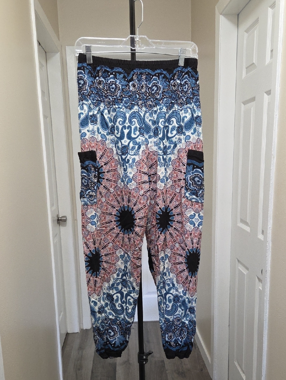 Source Unknown One-Size Black Knit Waistband Harem Pants